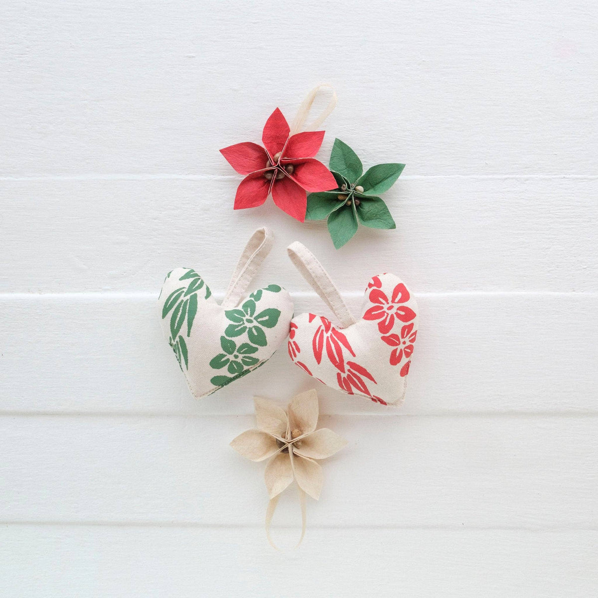 Handprinted Holiday Heart Ornament - Salusalu Print