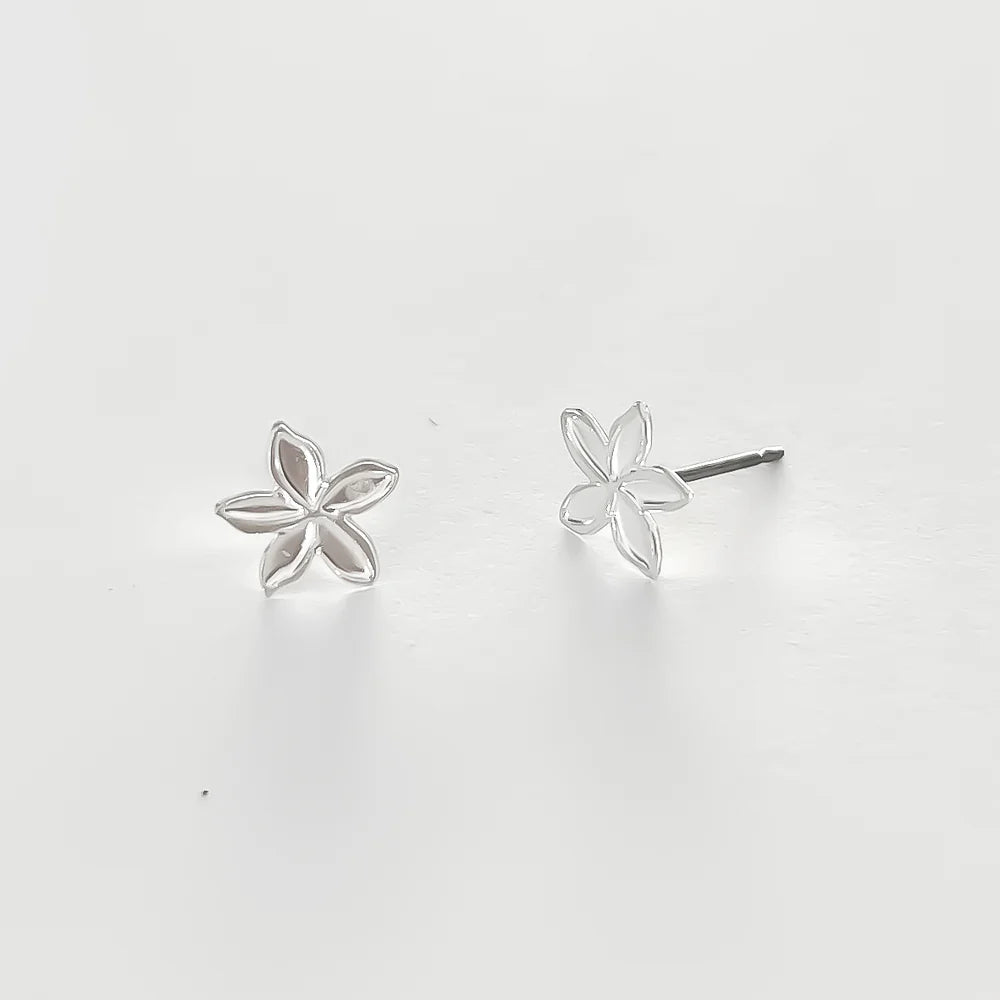 Tiny Pua Melia Studs - Silver